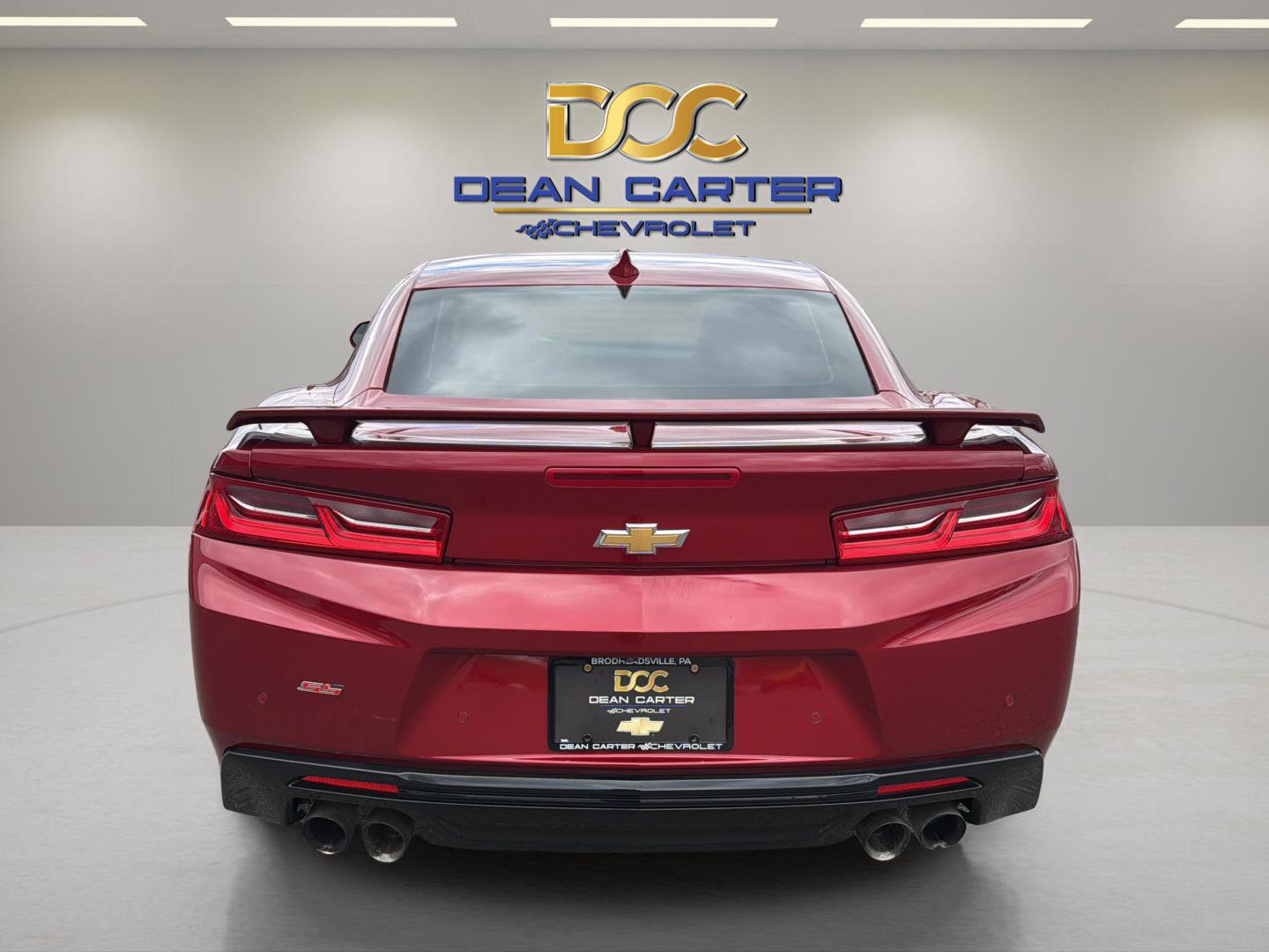 Used 2018 Chevrolet Camaro SS RWD image 4