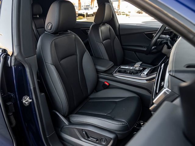 Used 2021 Audi Q8 Prestige w/ Prestige Package image 32