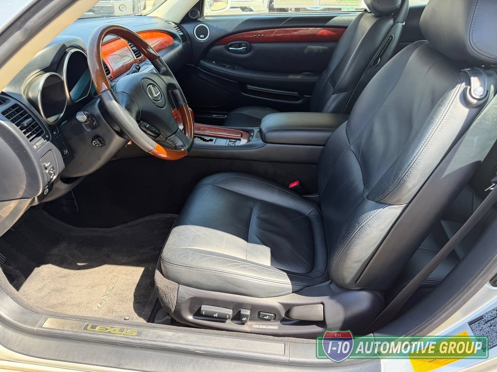 Used 2003 Lexus SC 430 Convertible RWD image 12