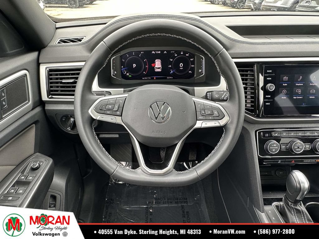Certified 2023 Volkswagen Atlas Cross Sport SE w/ Panoramic Sunroof Package AWD/4WD image 15