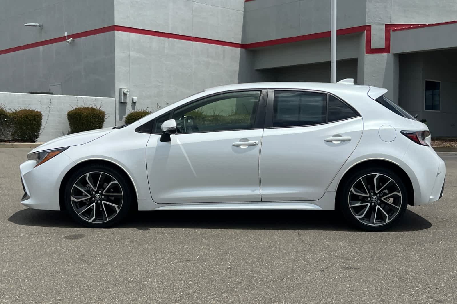 Certified 2022 Toyota Corolla XSE FWD image 9