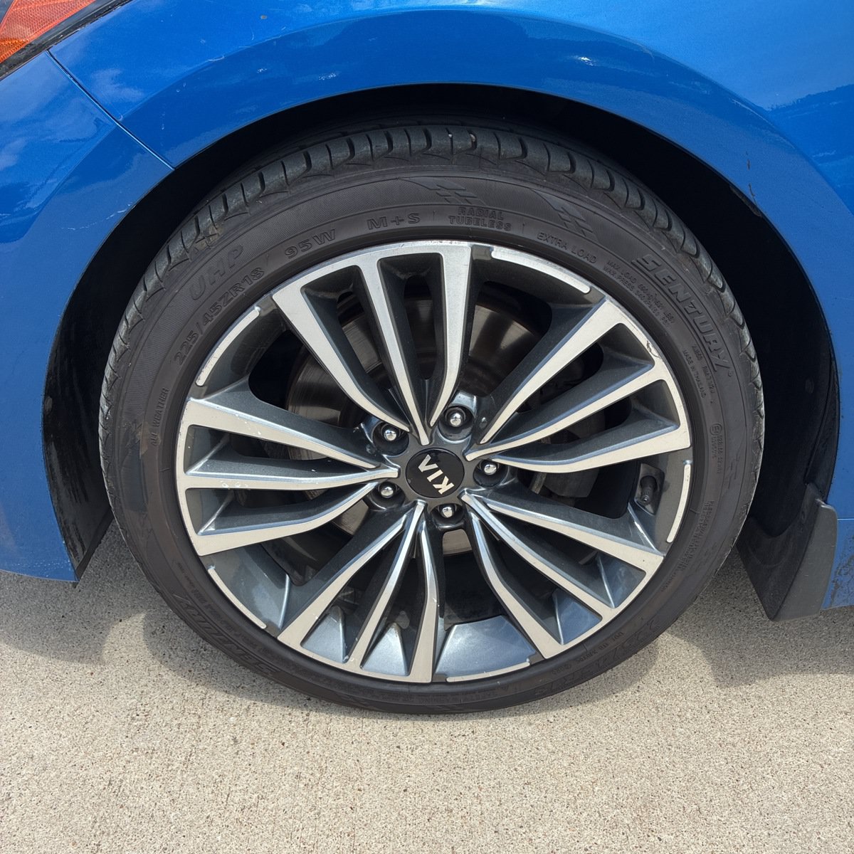Used 2018 Kia Stinger Premium RWD image 17