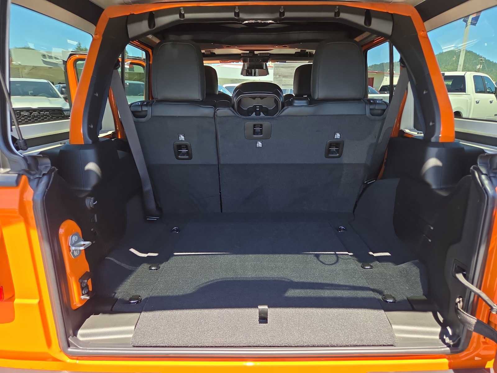 New 2026 Jeep Wrangler Unlimited Rubicon AWD/4WD image 27