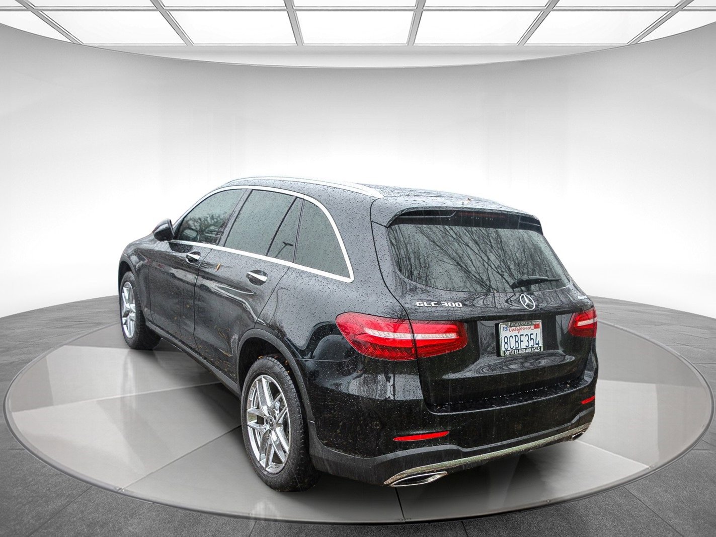 Certified 2018 Mercedes-Benz GLC 300 4MATIC image 2