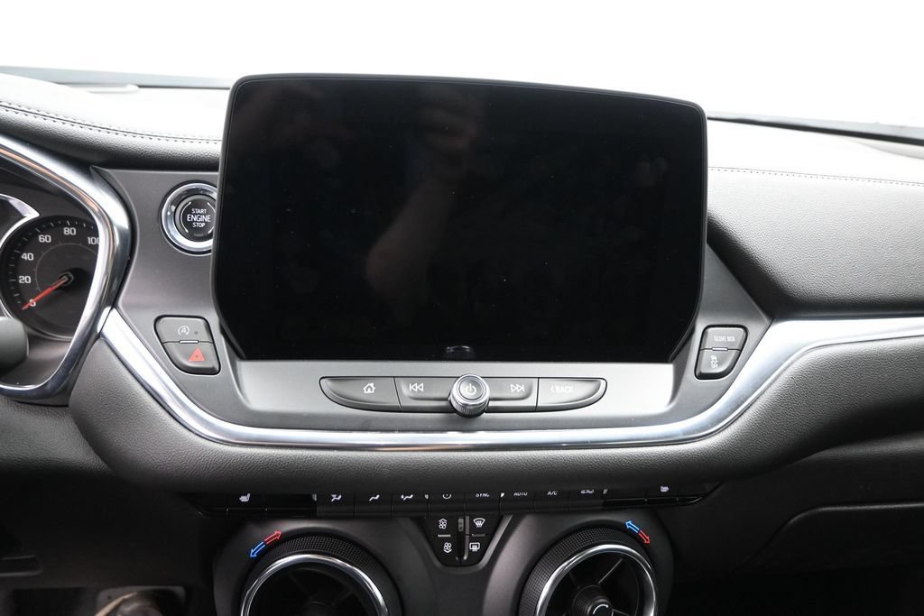 Used 2024 Chevrolet Blazer LT FWD image 14