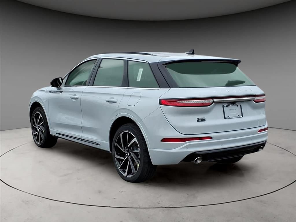 New 2026 Lincoln Corsair Grand Touring AWD/4WD image 3