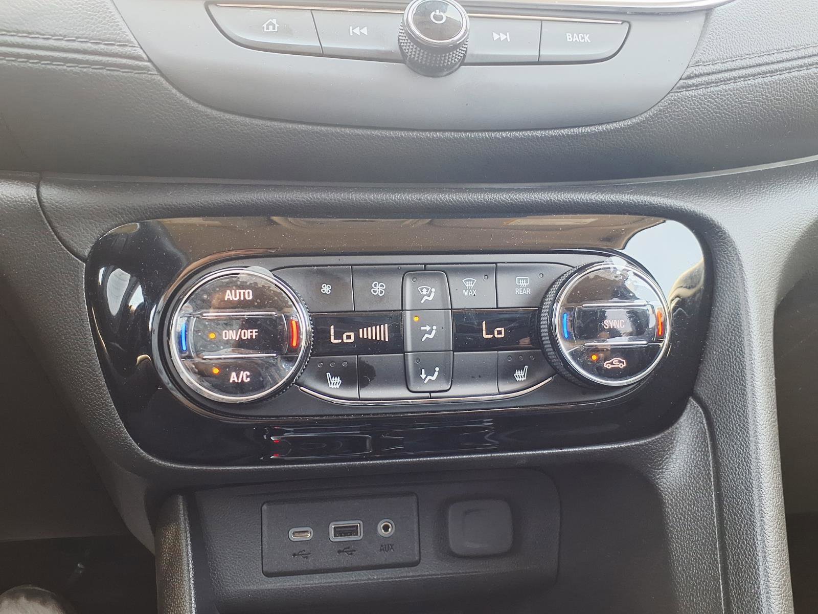 Used 2023 Buick Encore GX Select w/ Sport Touring Package image 23