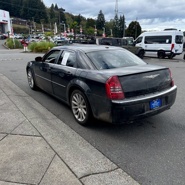 Used 2007 Chrysler 300 C w/ SRT Design Group RWD image 3