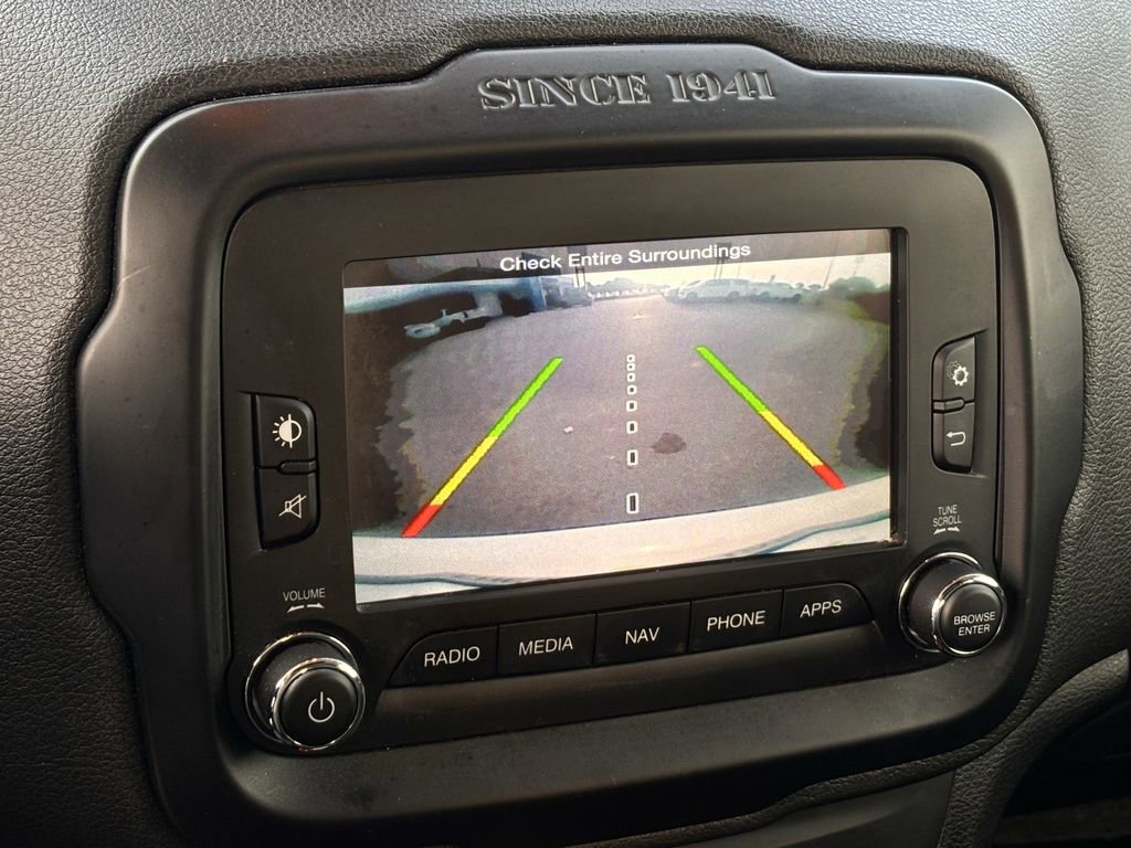 Used 2017 Jeep Renegade Trailhawk AWD/4WD image 17