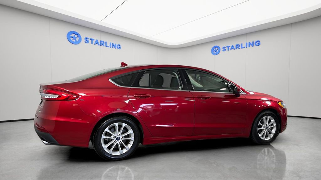 Used 2020 Ford Fusion SE FWD image 10