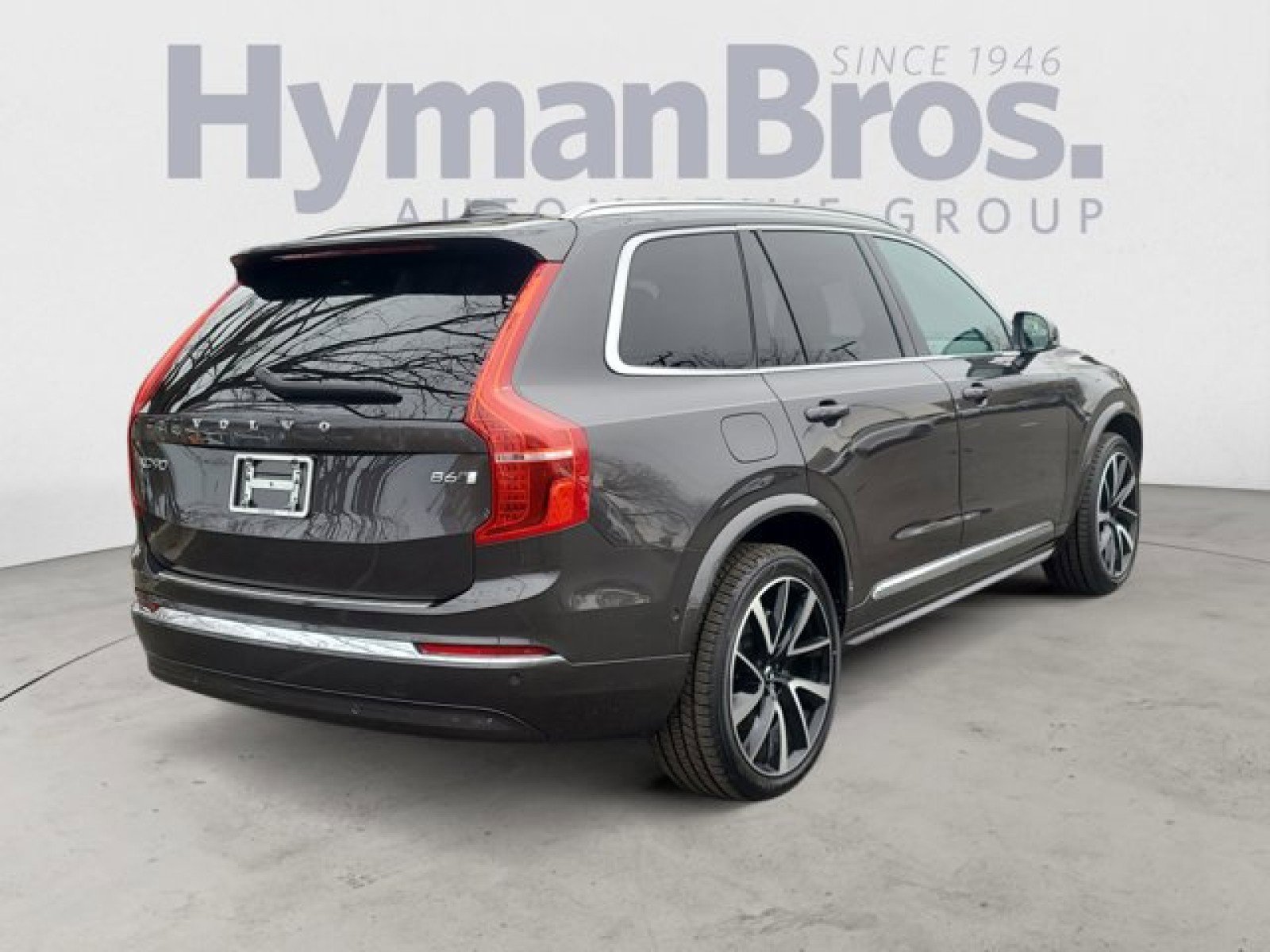 Used 2023 Volvo XC90 B6 Plus w/ Protection Package image 3