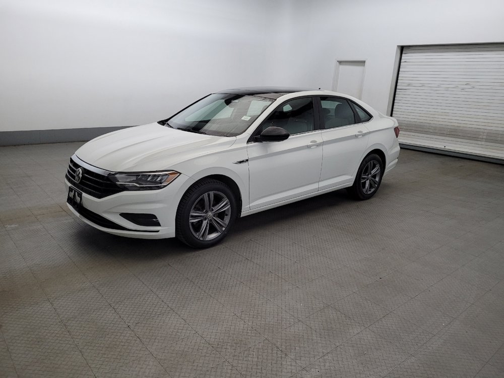 Used 2019 Volkswagen Jetta R-Line w/ R-Line Cold Weather Package FWD image 2