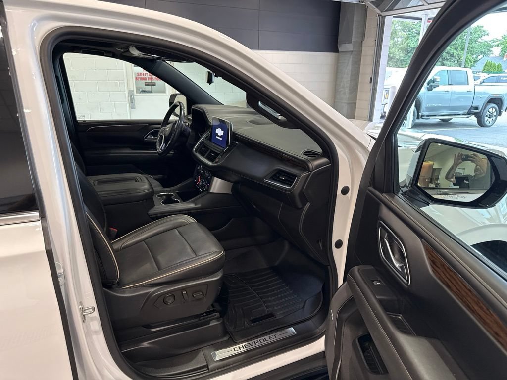 Used 2021 Chevrolet Tahoe Premier AWD/4WD image 12