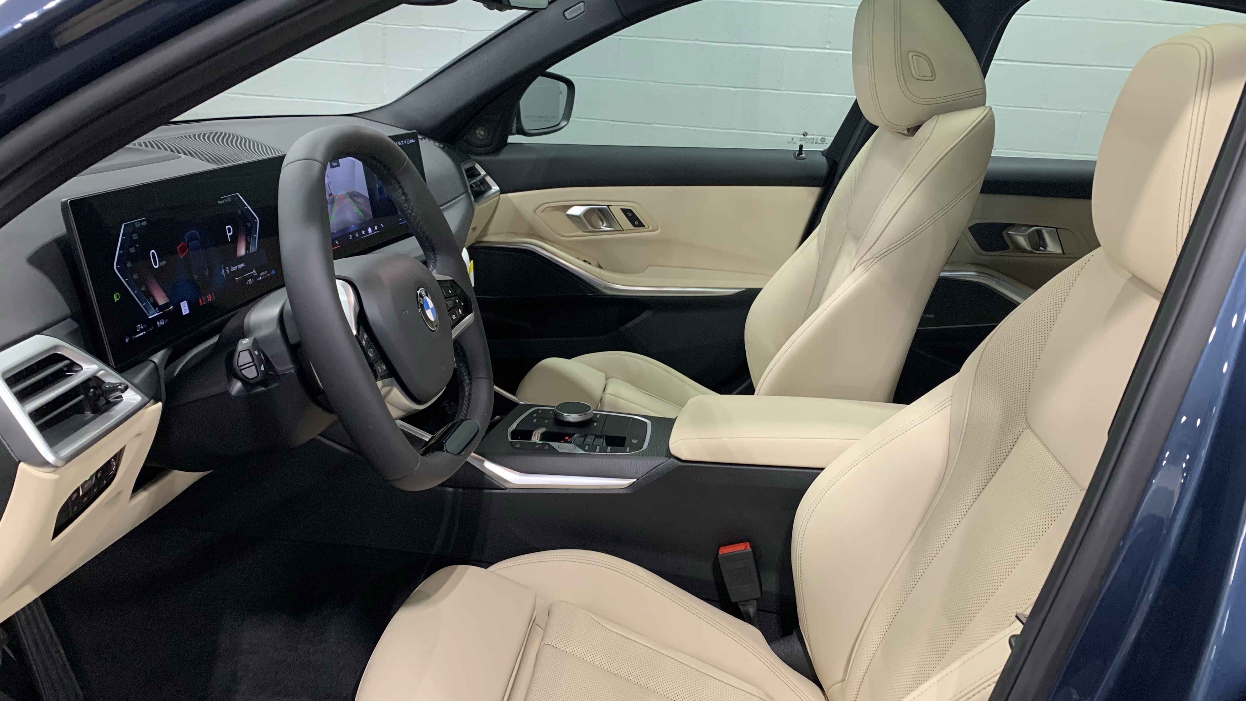 Used 2026 BMW 330i Sedan w/ Premium Package image 12