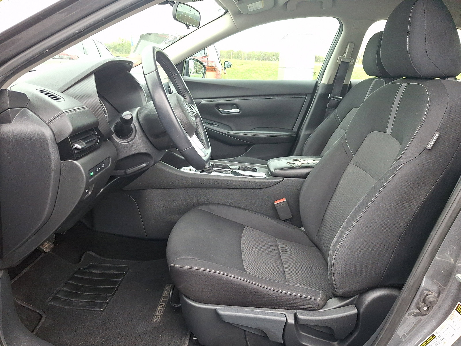 Certified 2020 Nissan Sentra SV FWD image 13