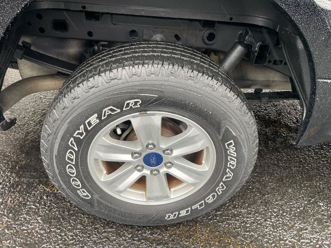 Used 2016 Ford F150 XL w/ Equipment Group 101A Mid AWD/4WD image 13