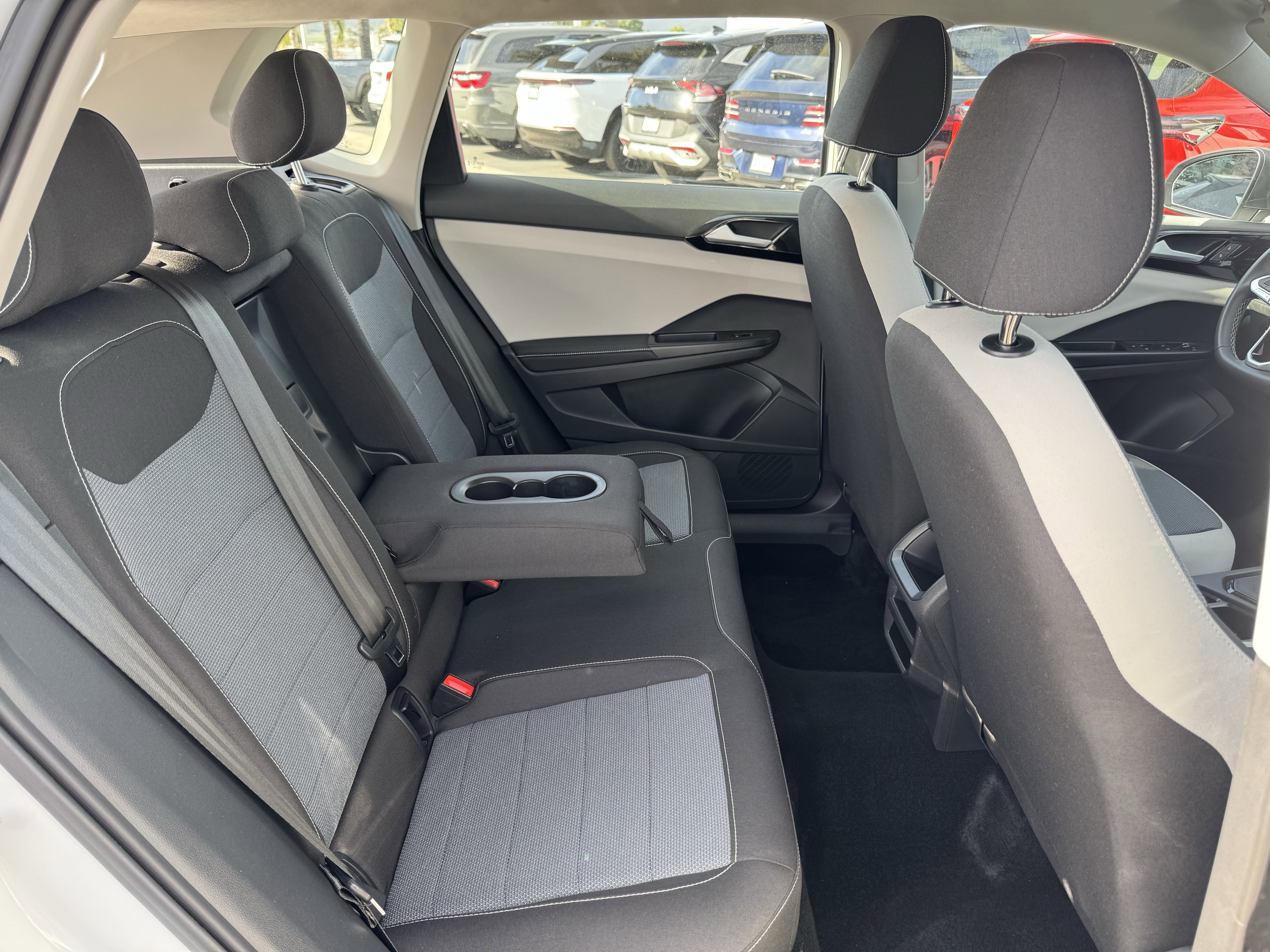 Used 2025 Volkswagen Taos S image 31