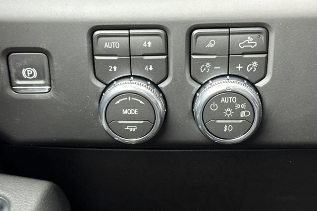 New 2026 GMC Sierra 2500 Denali w/ Denali Reserve Package image 31