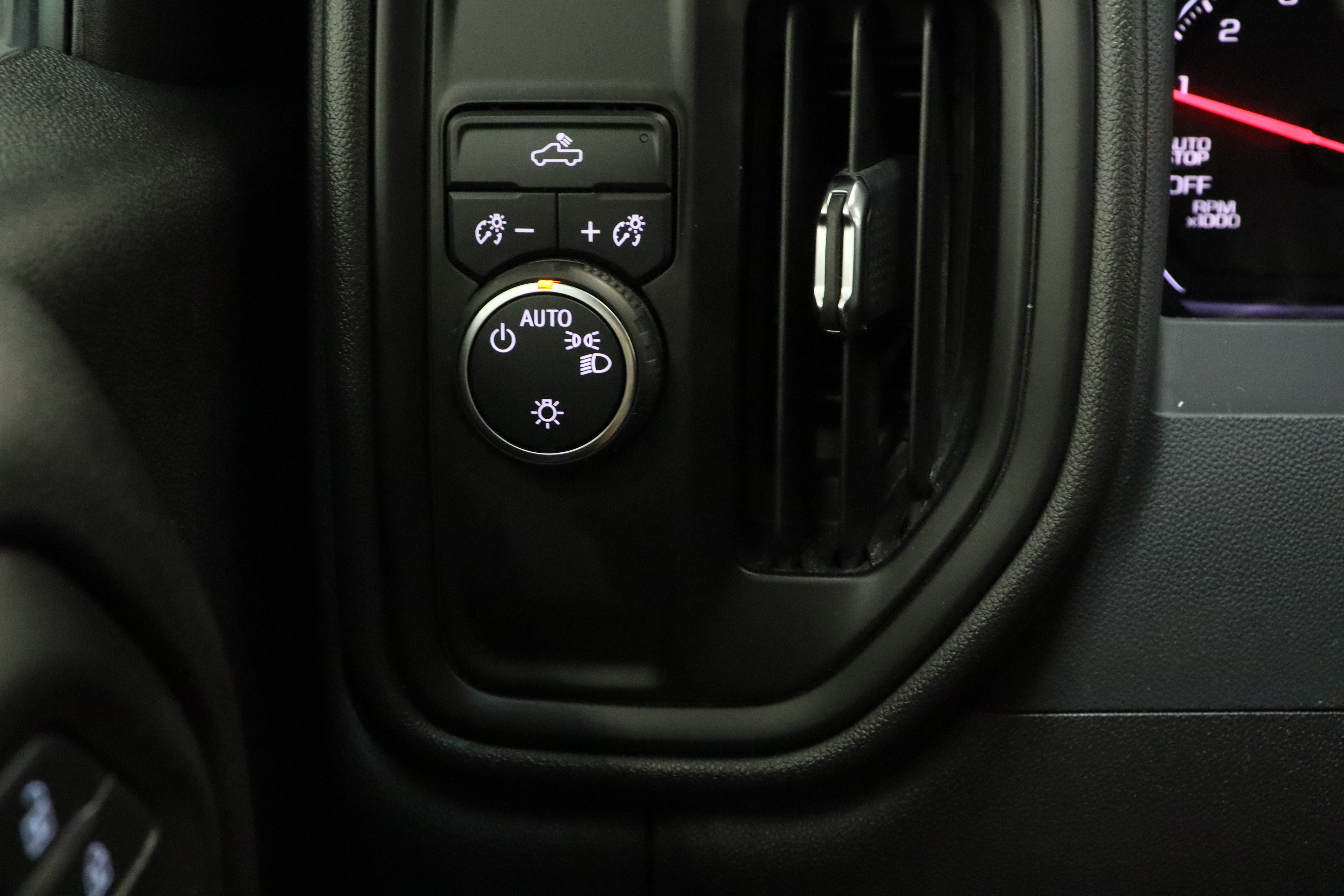 Used 2024 Chevrolet Silverado 1500 Custom RWD image 24