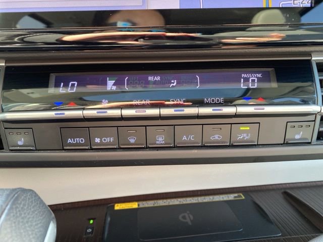 Certified 2023 Toyota Sienna XLE w/ XLE Plus Package image 11