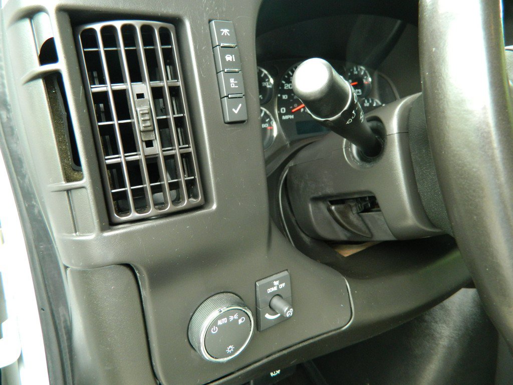 Used 2022 Chevrolet Express 2500 w/ Driver Convenience Package RWD image 20