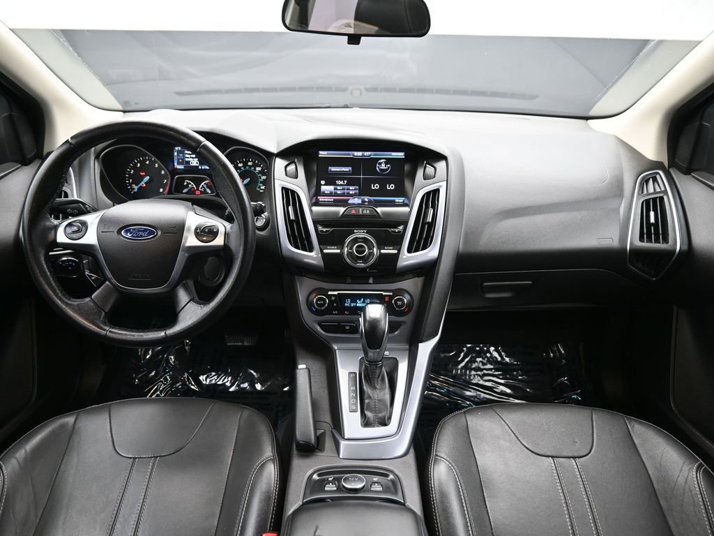 Used 2014 Ford Focus Titanium image 12