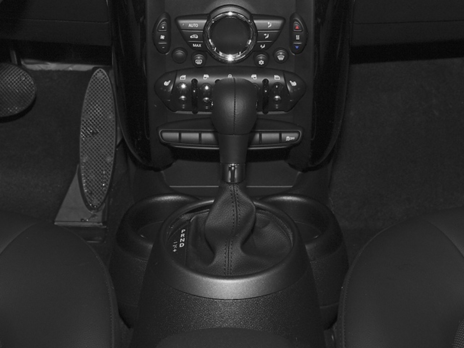Used 2014 MINI Cooper Countryman FWD image 11