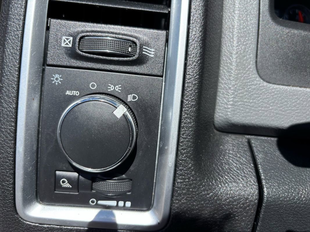 Used 2016 RAM 2500 SLT image 29