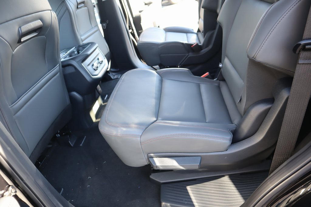 New 2025 Ford Expedition Active image 12