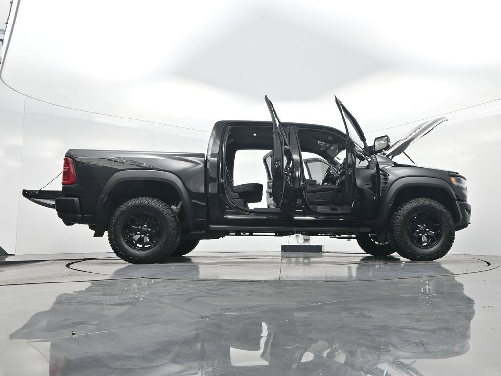 Used 2025 RAM 1500 RHO image 45