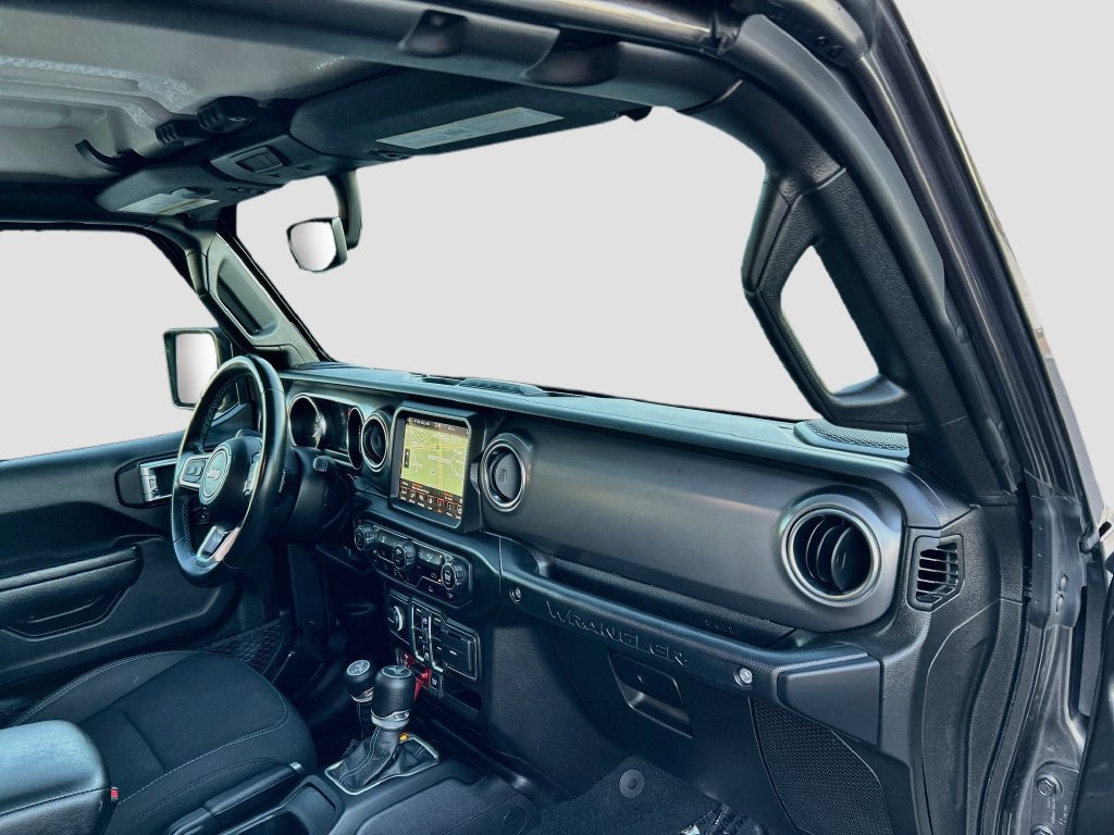 Used 2022 Jeep Wrangler Unlimited Rubicon 4xe AWD/4WD image 28