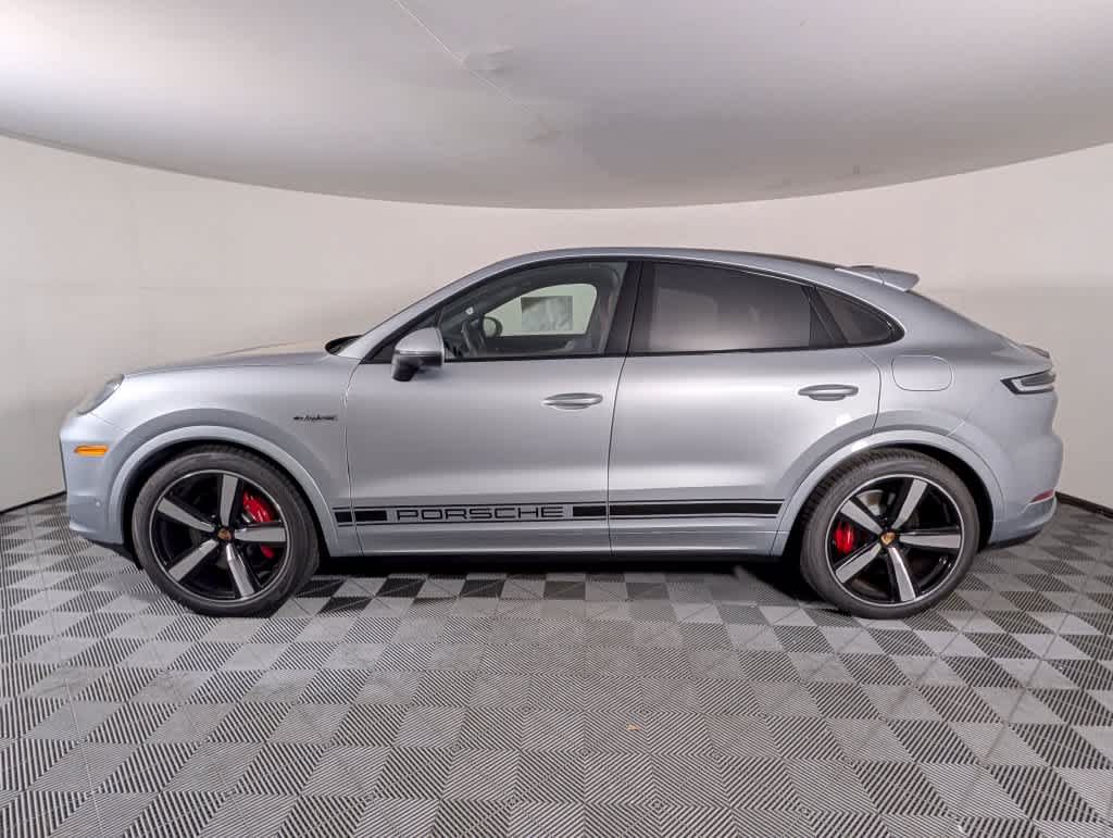 New 2026 Porsche Cayenne S AWD/4WD image 2
