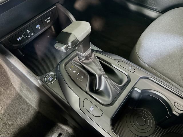 Used 2025 Kia K4 LX image 19