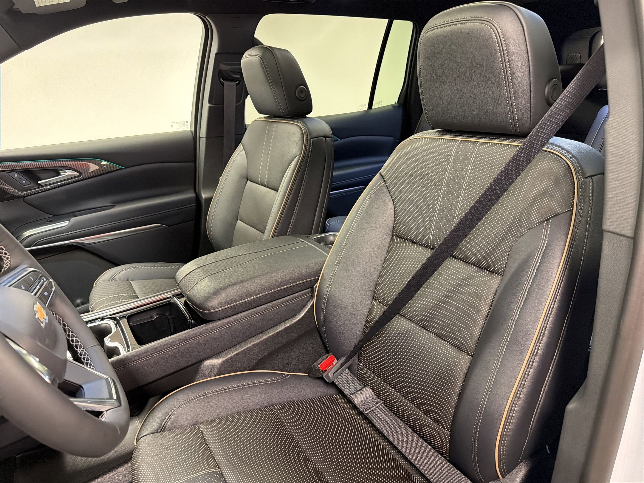 New 2026 Chevrolet Traverse High Country w/ LPO, Floor Liner Package image 22