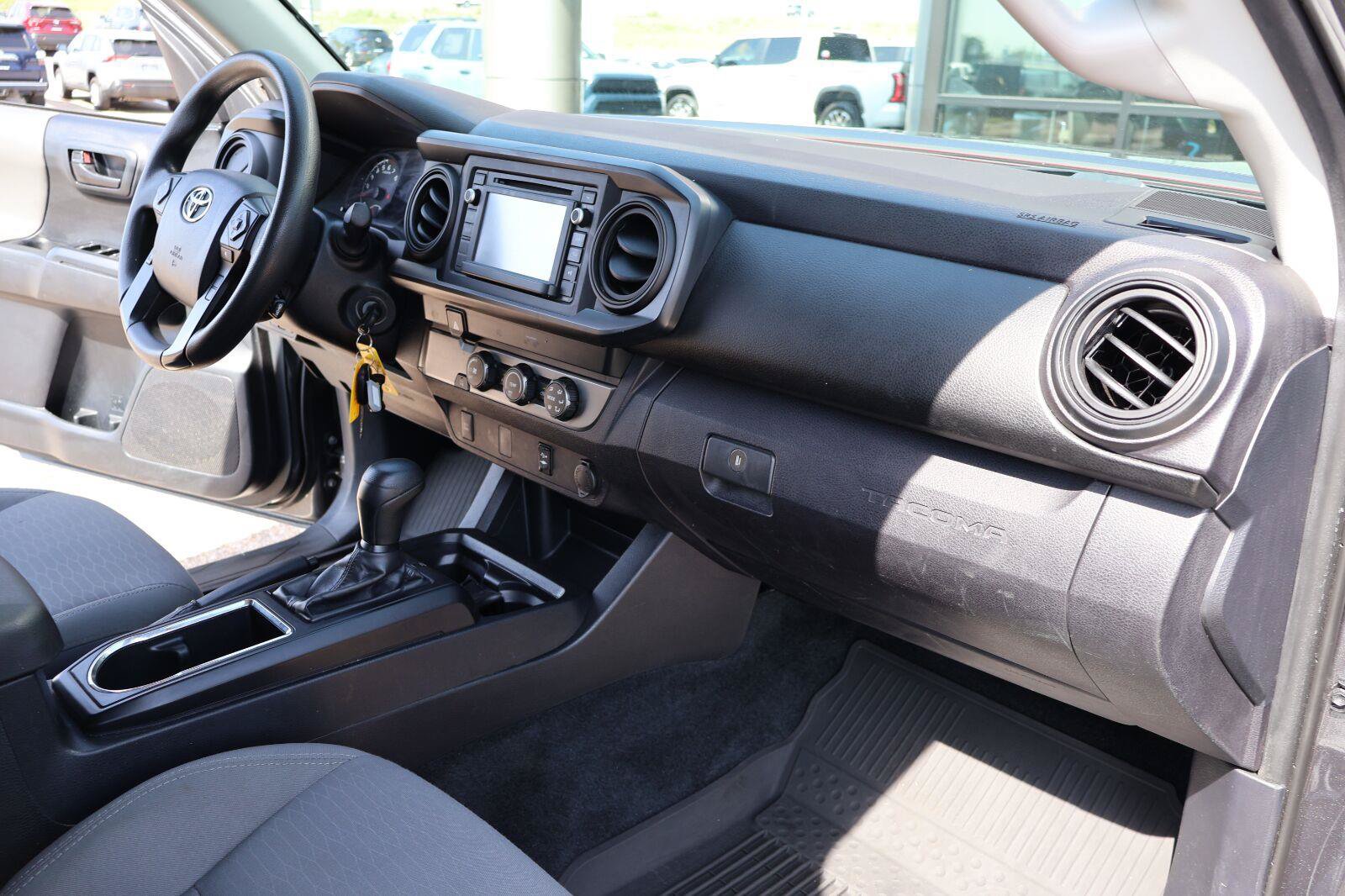 Used 2019 Toyota Tacoma SR w/ SR Convenience Package RWD image 18