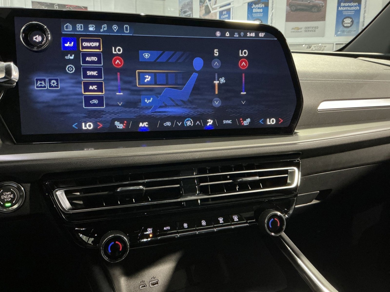 New 2026 Chevrolet Traverse LT FWD image 29
