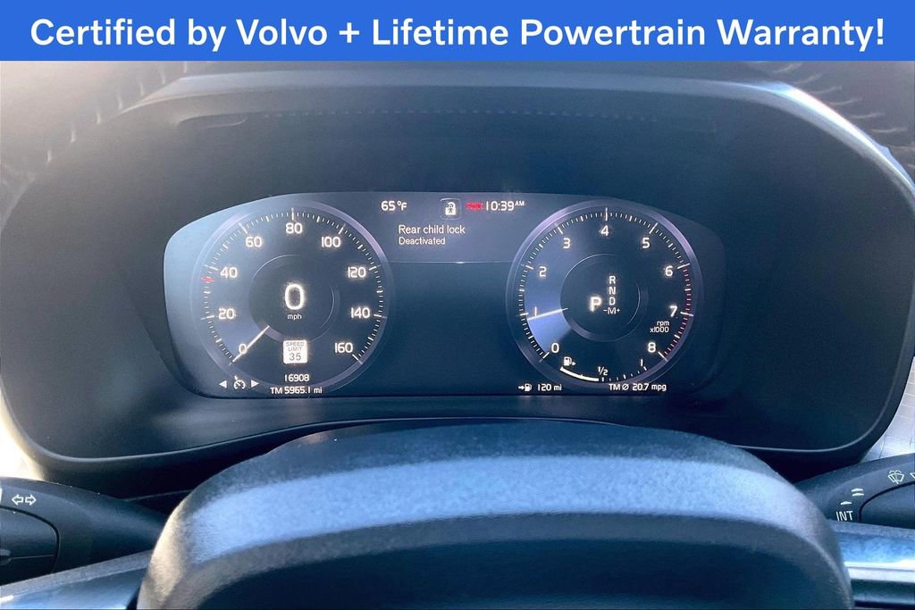 Used 2020 Volvo XC40 T5 Momentum w/ Protection Package Premier image 28