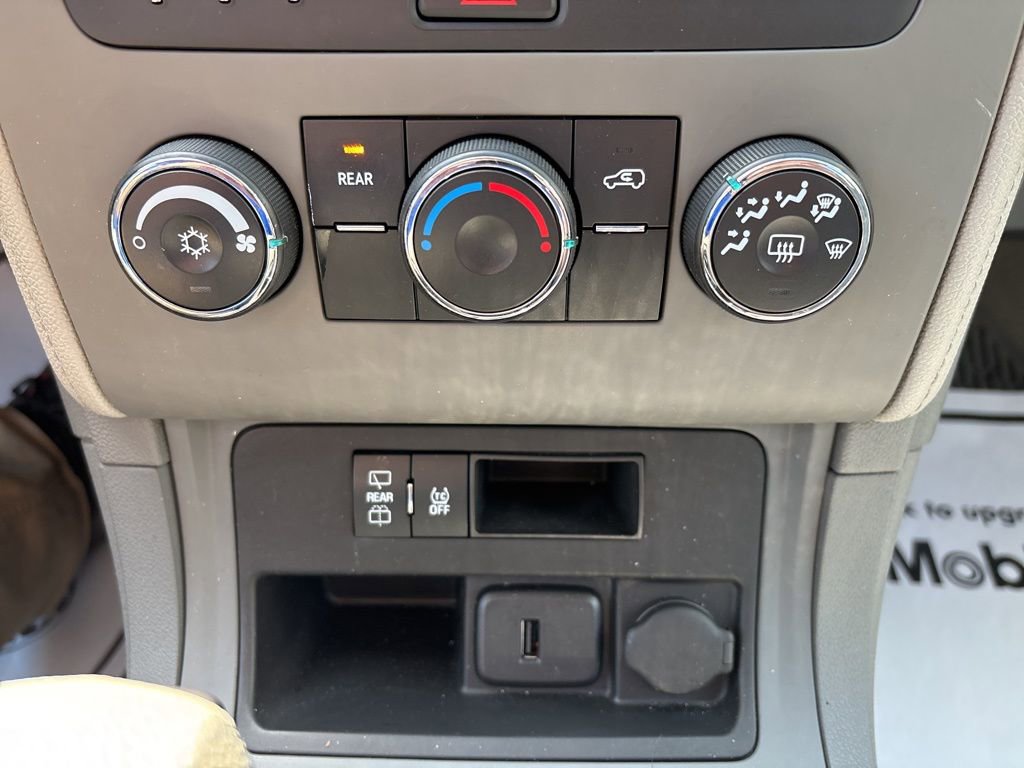 Used 2017 Chevrolet Traverse LS FWD image 22