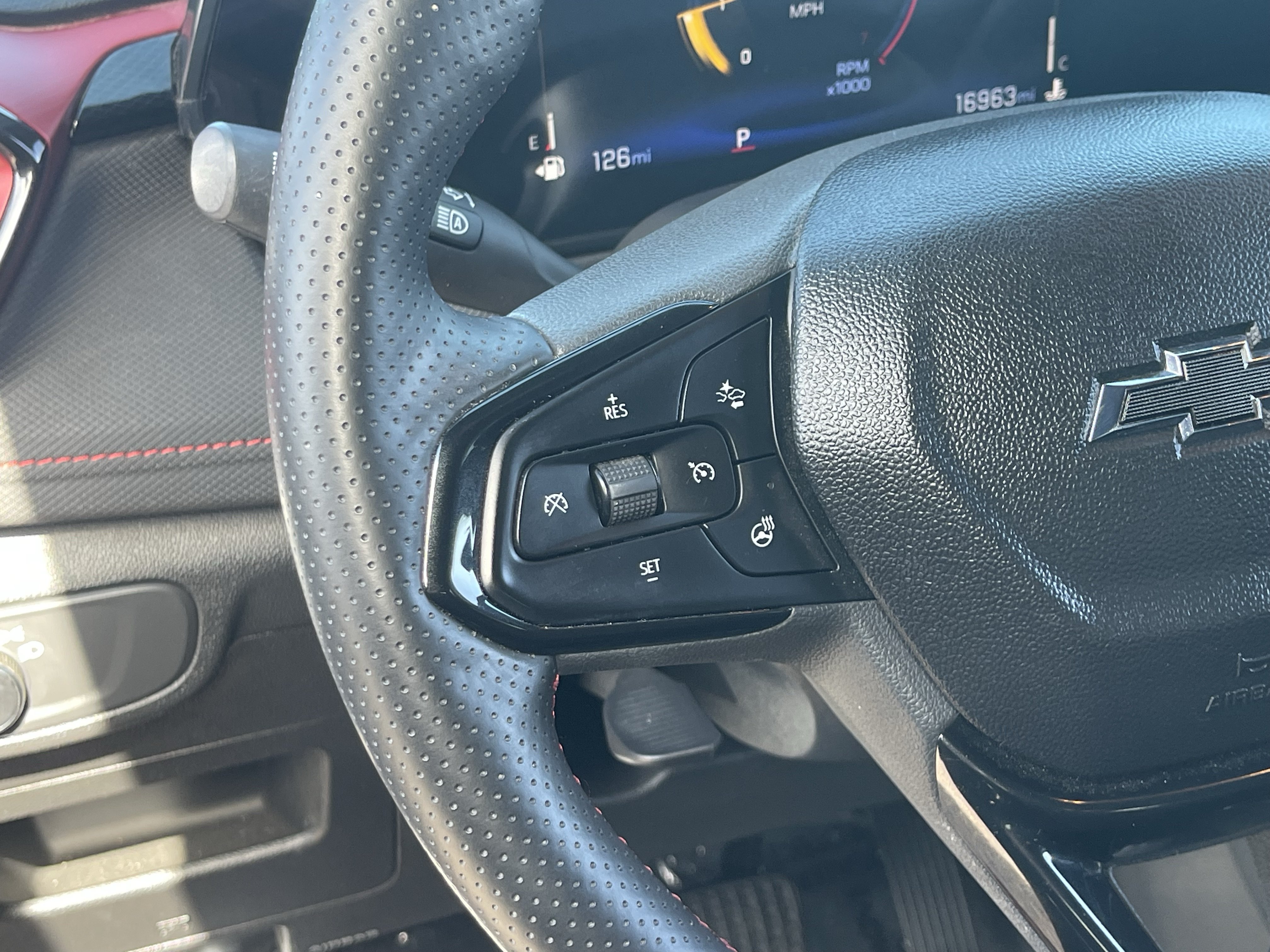 Used 2025 Chevrolet TrailBlazer RS FWD image 24