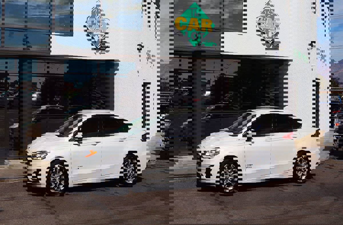 Used 2019 Ford Fusion SE image 7