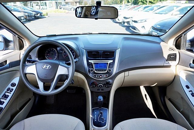 Used 2014 Hyundai Accent GLS FWD image 17