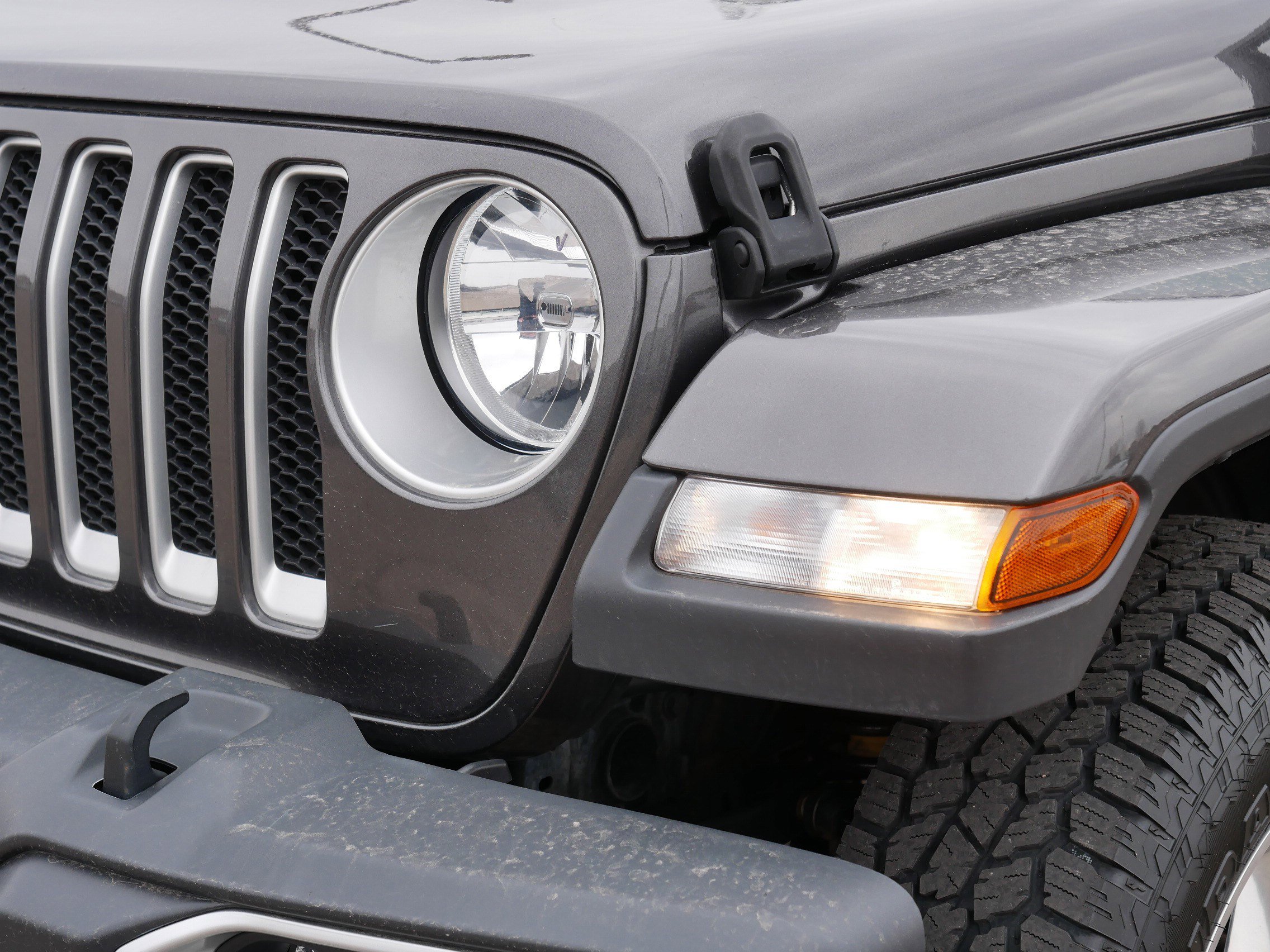 Used 2020 Jeep Wrangler Unlimited Sahara image 16