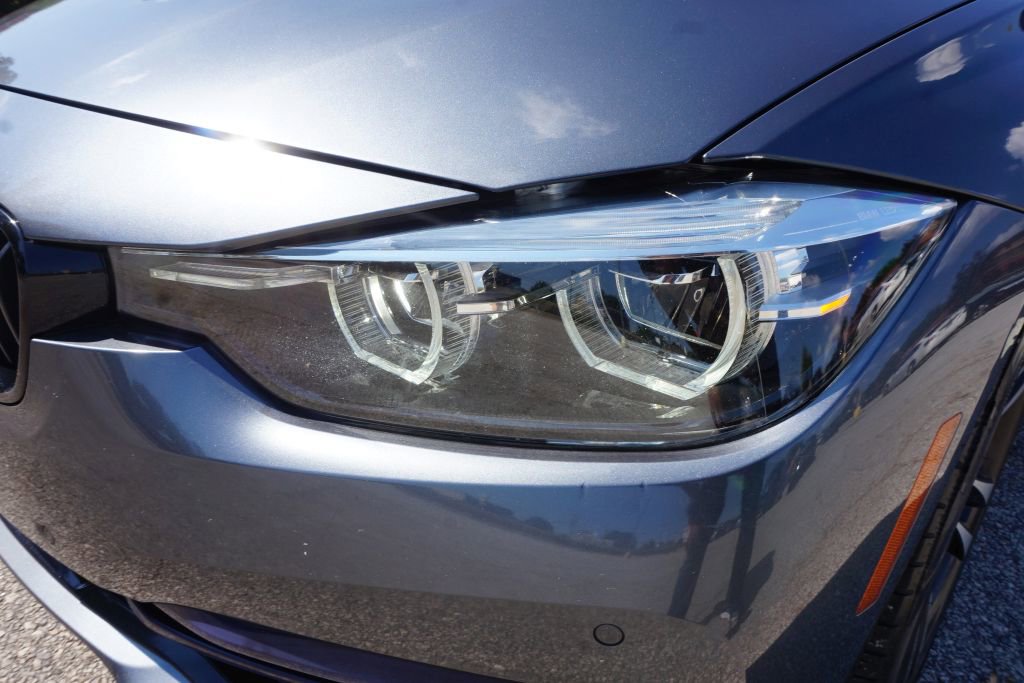 Used 2018 BMW 330i Sedan RWD image 13