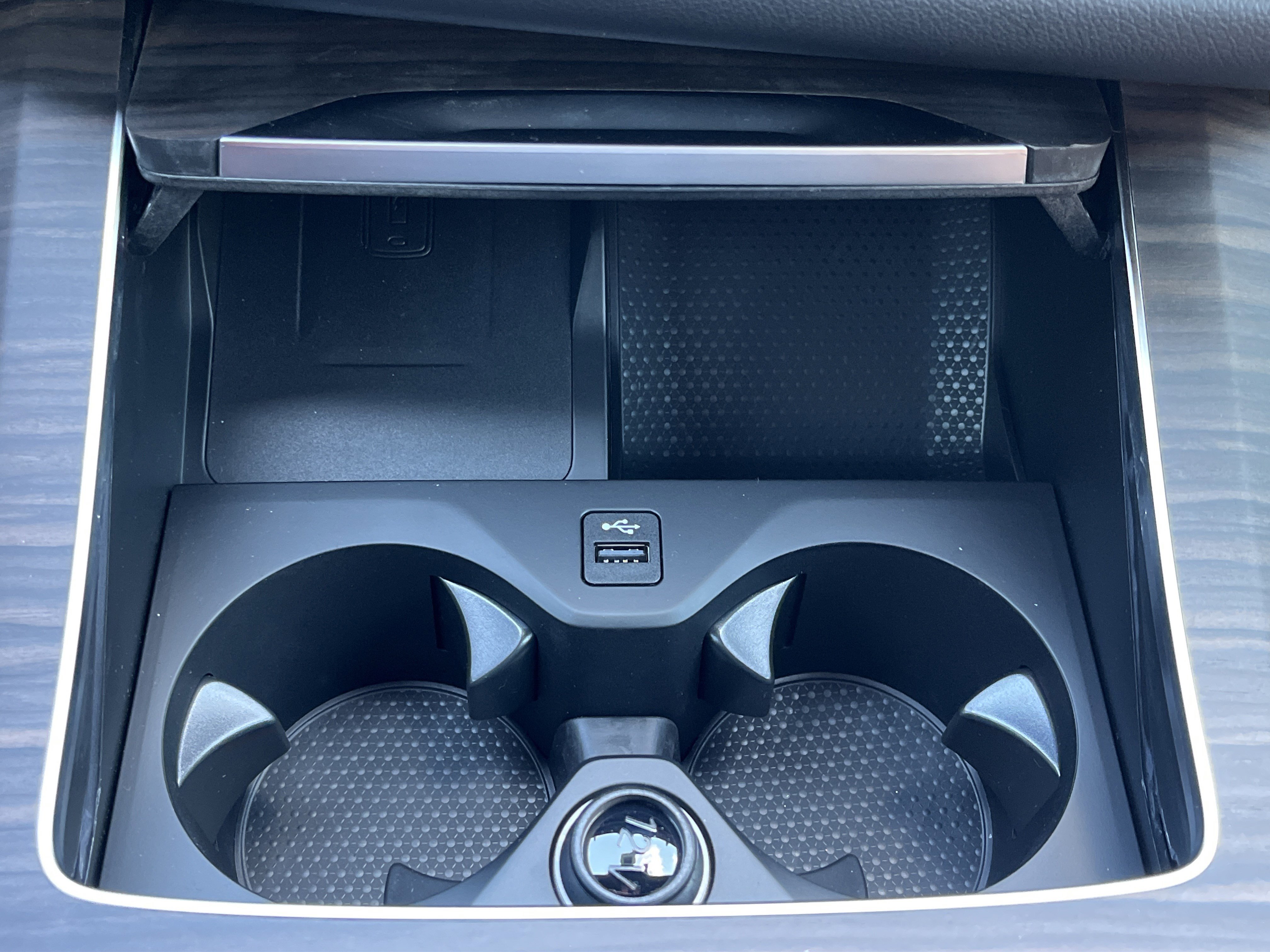 New 2026 BMW X5 xDrive50e w/ Premium Package AWD/4WD image 6