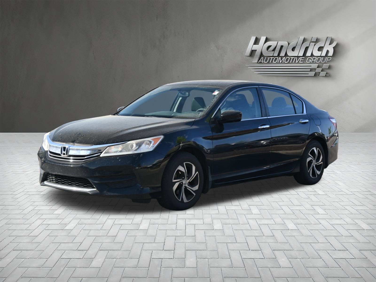 Used 2017 Honda Accord LX image 7