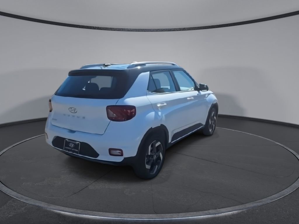 New 2025 Hyundai Venue Limited image 8