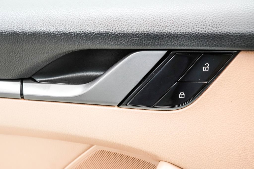 Used 2020 Porsche 911 Carrera S RWD image 41