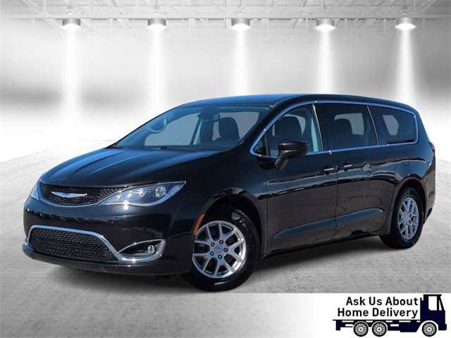 Used 2020 Chrysler Pacifica Touring