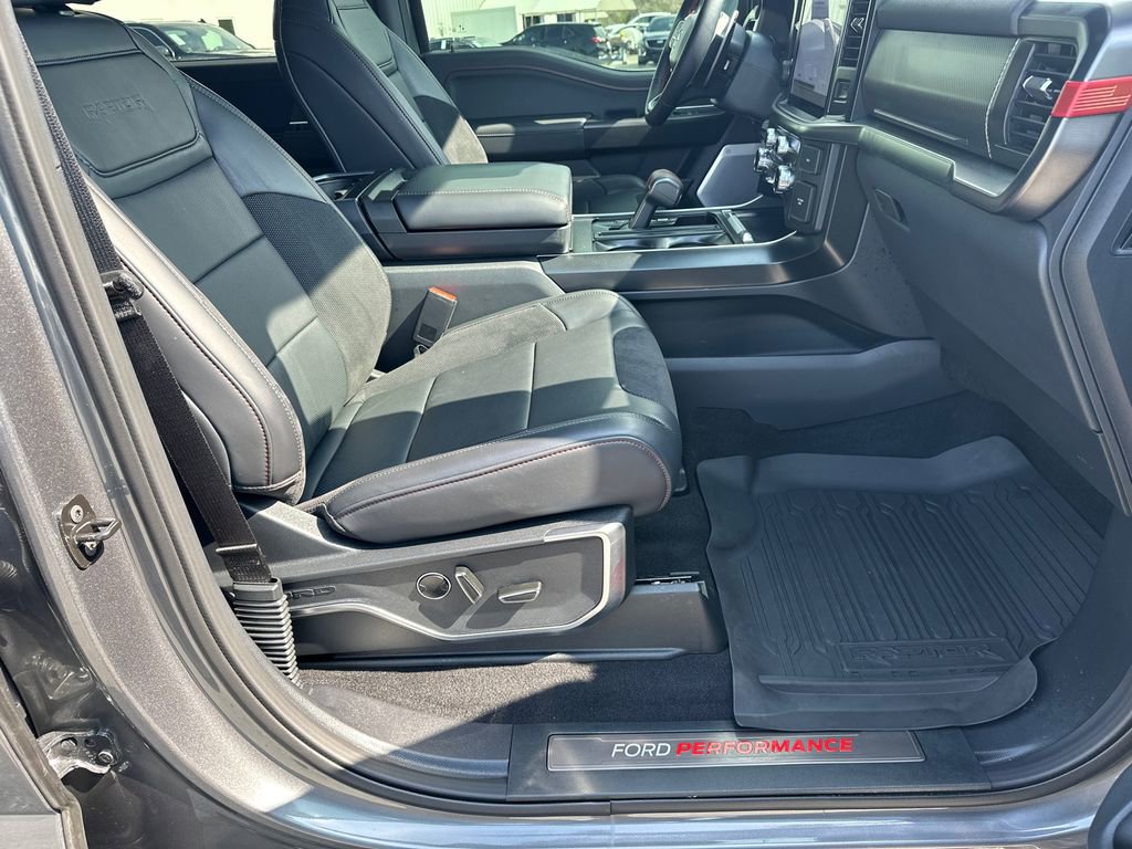 Used 2025 Ford F150 Raptor image 13