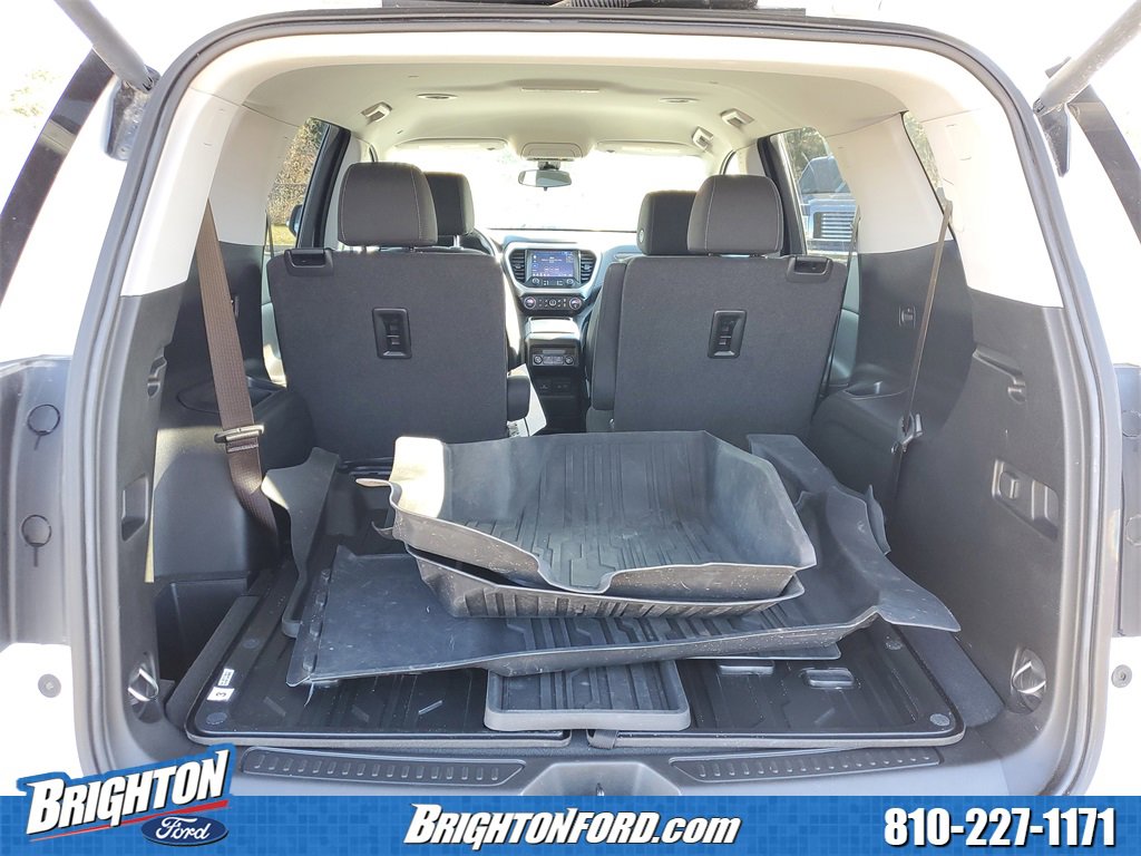 Used 2023 GMC Acadia SLE w/ Driver Convenience Package image 6